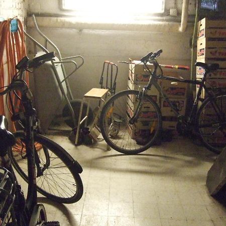 Guestrooms Bij Het Station Van Drongen Gent Bagian luar foto
