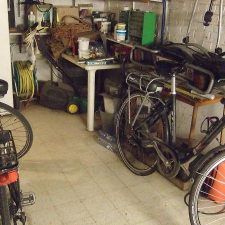 Guestrooms Bij Het Station Van Drongen Gent Bagian luar foto