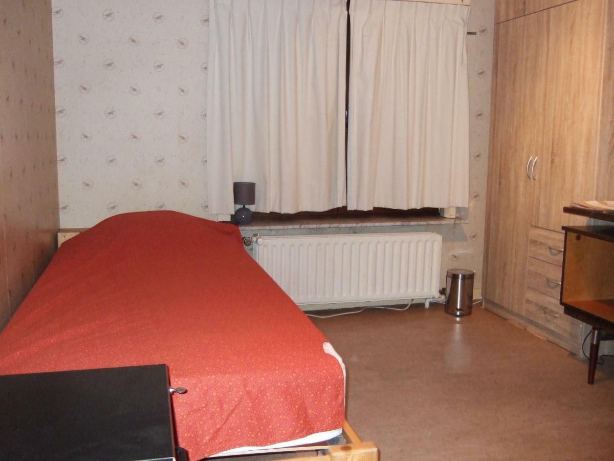 Guestrooms Bij Het Station Van Drongen Gent Bagian luar foto