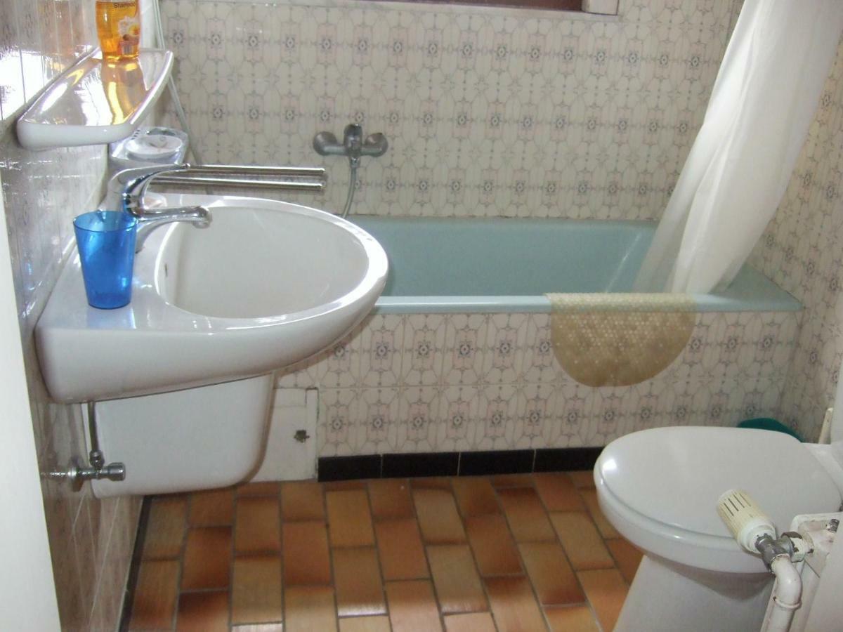 Guestrooms Bij Het Station Van Drongen Gent Bagian luar foto